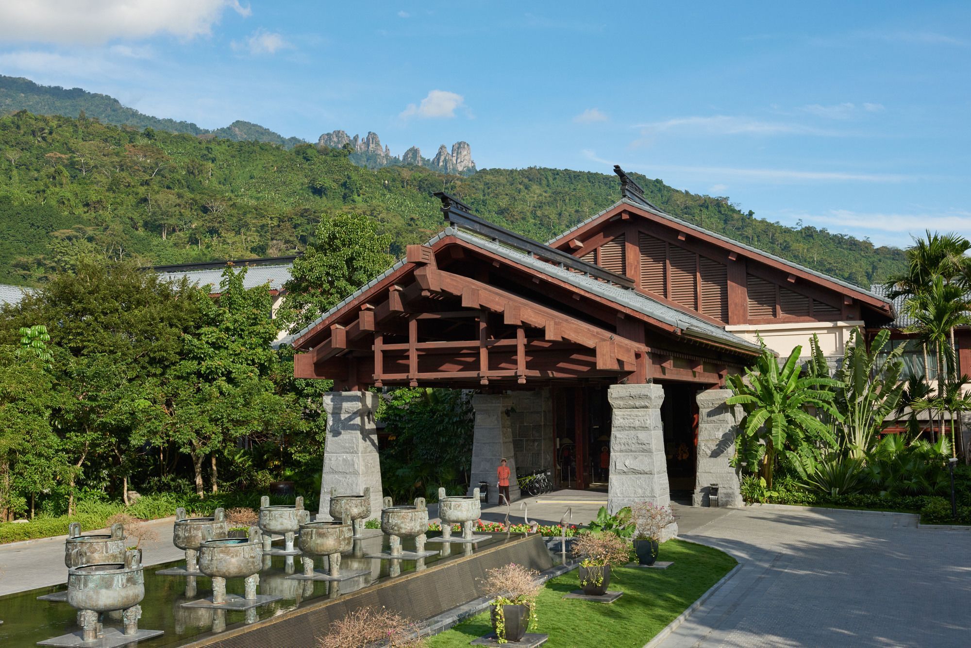 Doubletree Resort By Hilton Hotel Hainan - Qixianling Hot Spring Baoting Екстериор снимка