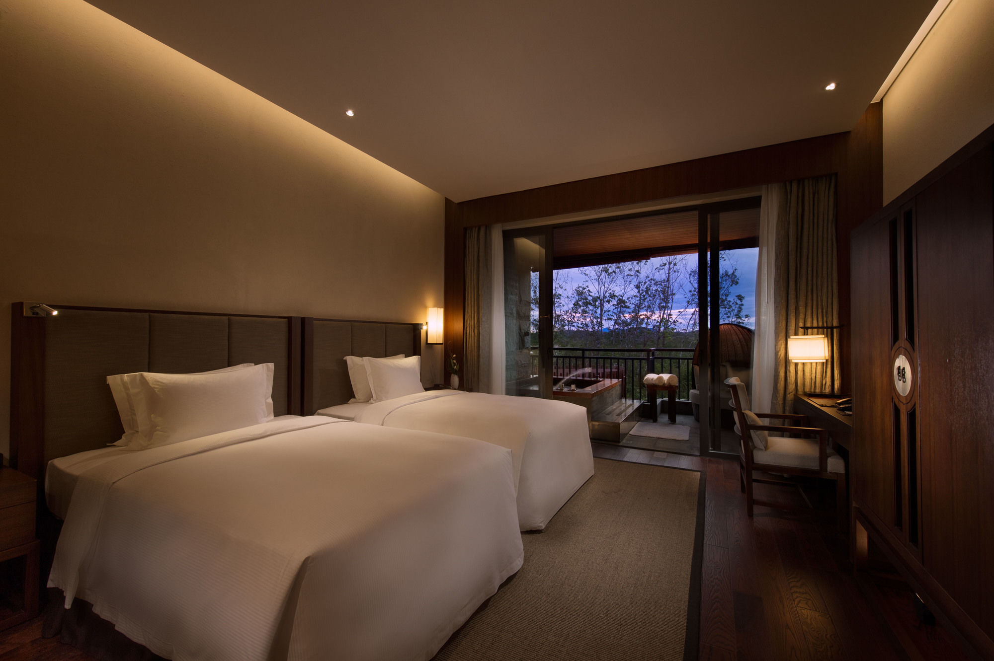 Doubletree Resort By Hilton Hotel Hainan - Qixianling Hot Spring Baoting Екстериор снимка